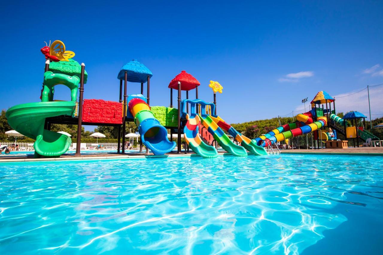 Village & Camping La Foce Valledoria  Bagian luar foto
