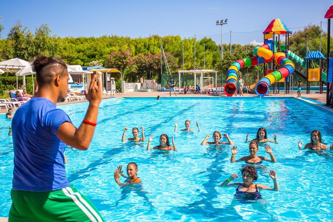 Village & Camping La Foce Valledoria  Bagian luar foto